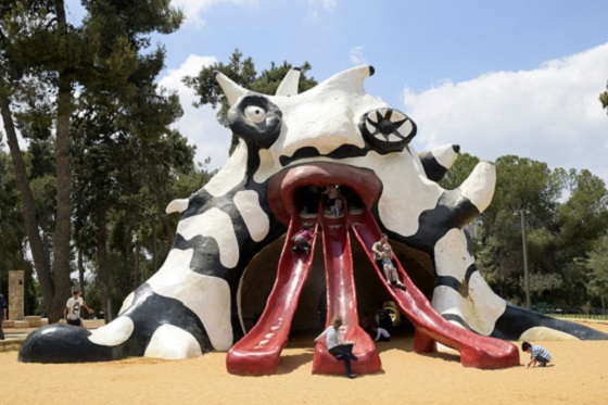 גן המפלצת בקרית היובל