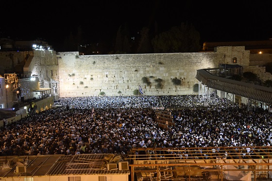 סליחות בכותל המערבי